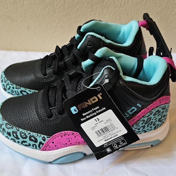 ANDI - Picture 8 of 9